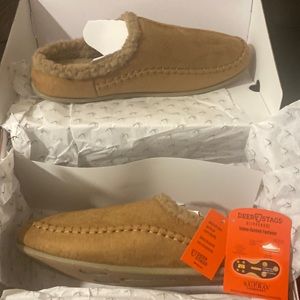 NWT mens indoor/outdoor slippers